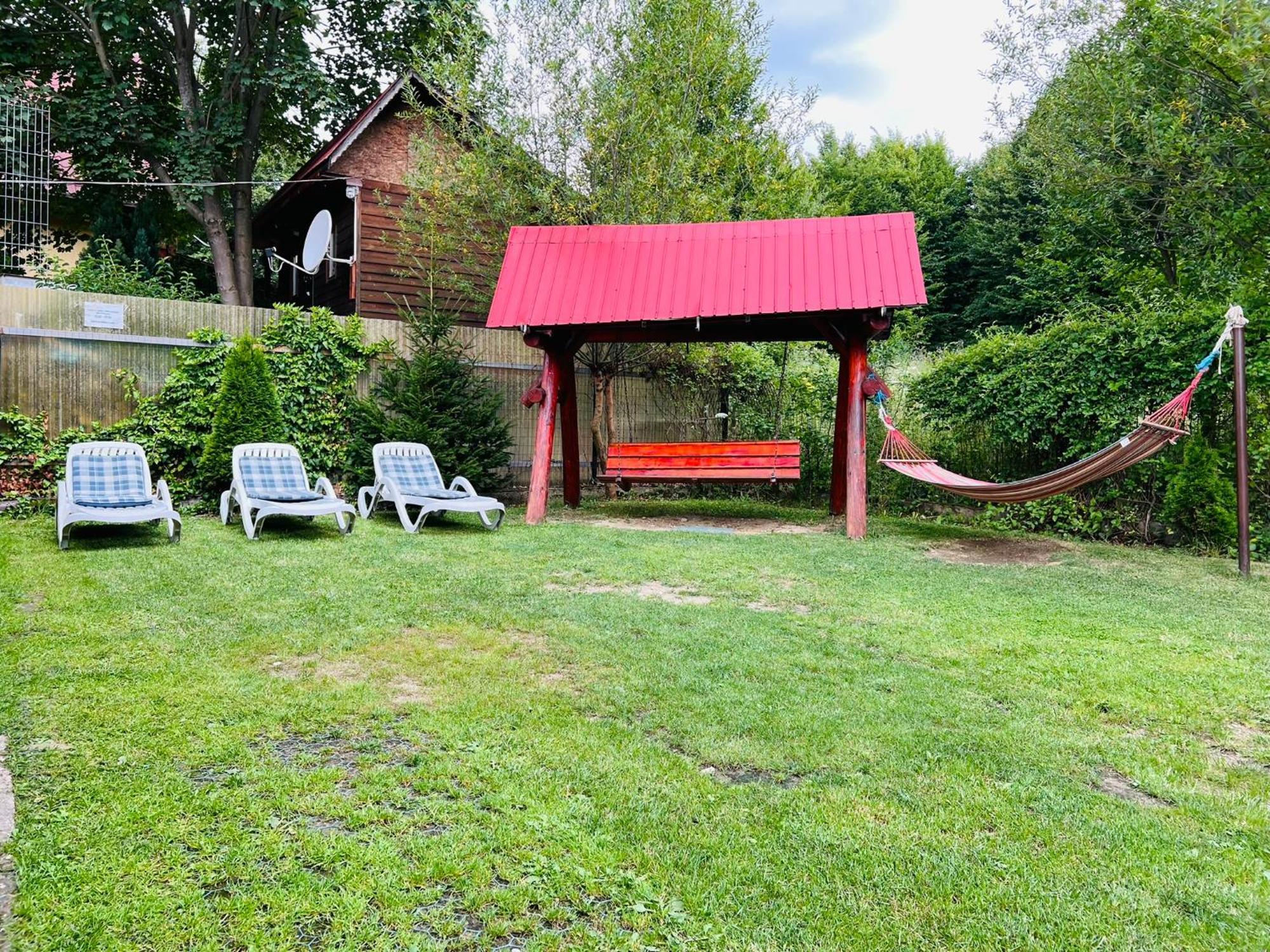 ホテル Casa Potcoava Lepşa エクステリア 写真